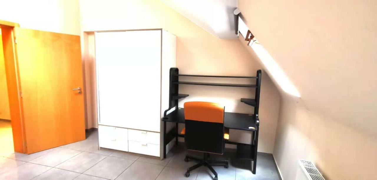 In The Heart Of Brussels Apartment Luaran gambar